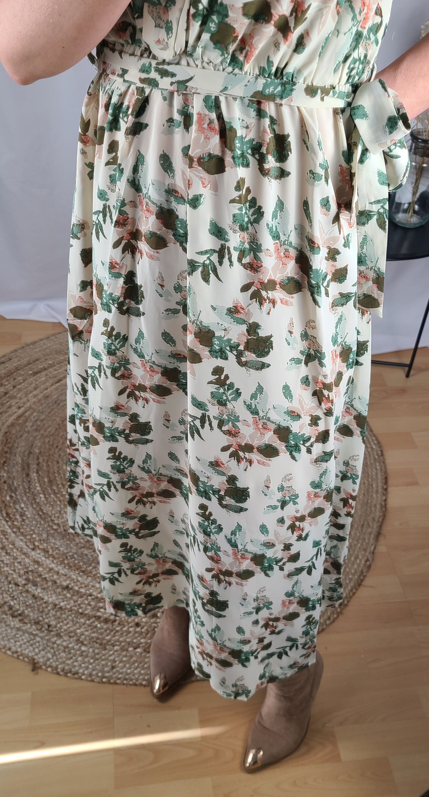 Robe AMANDINE mi-longue à fleurs
