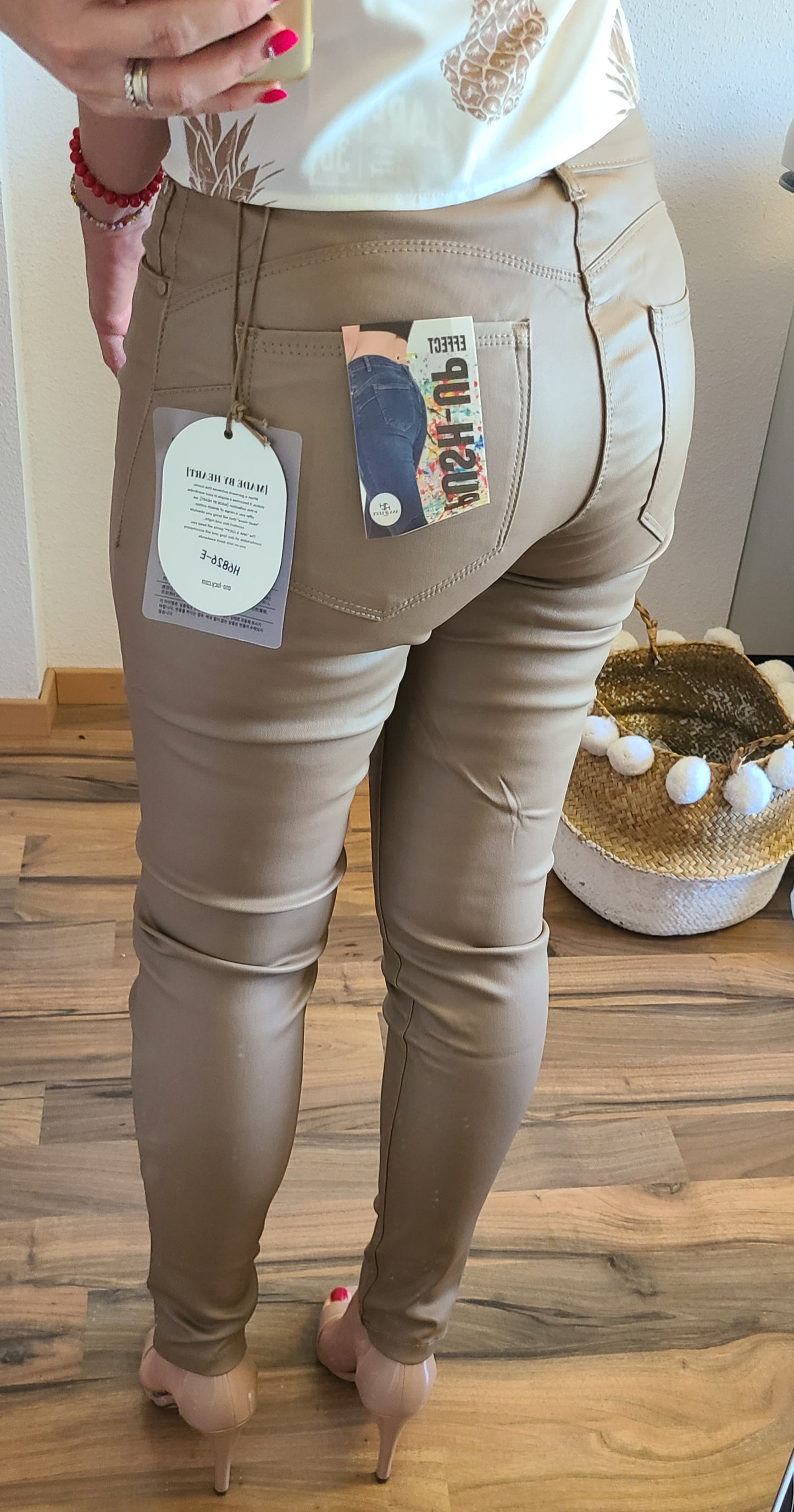 Pantalon CALIE slim enduit Push-up