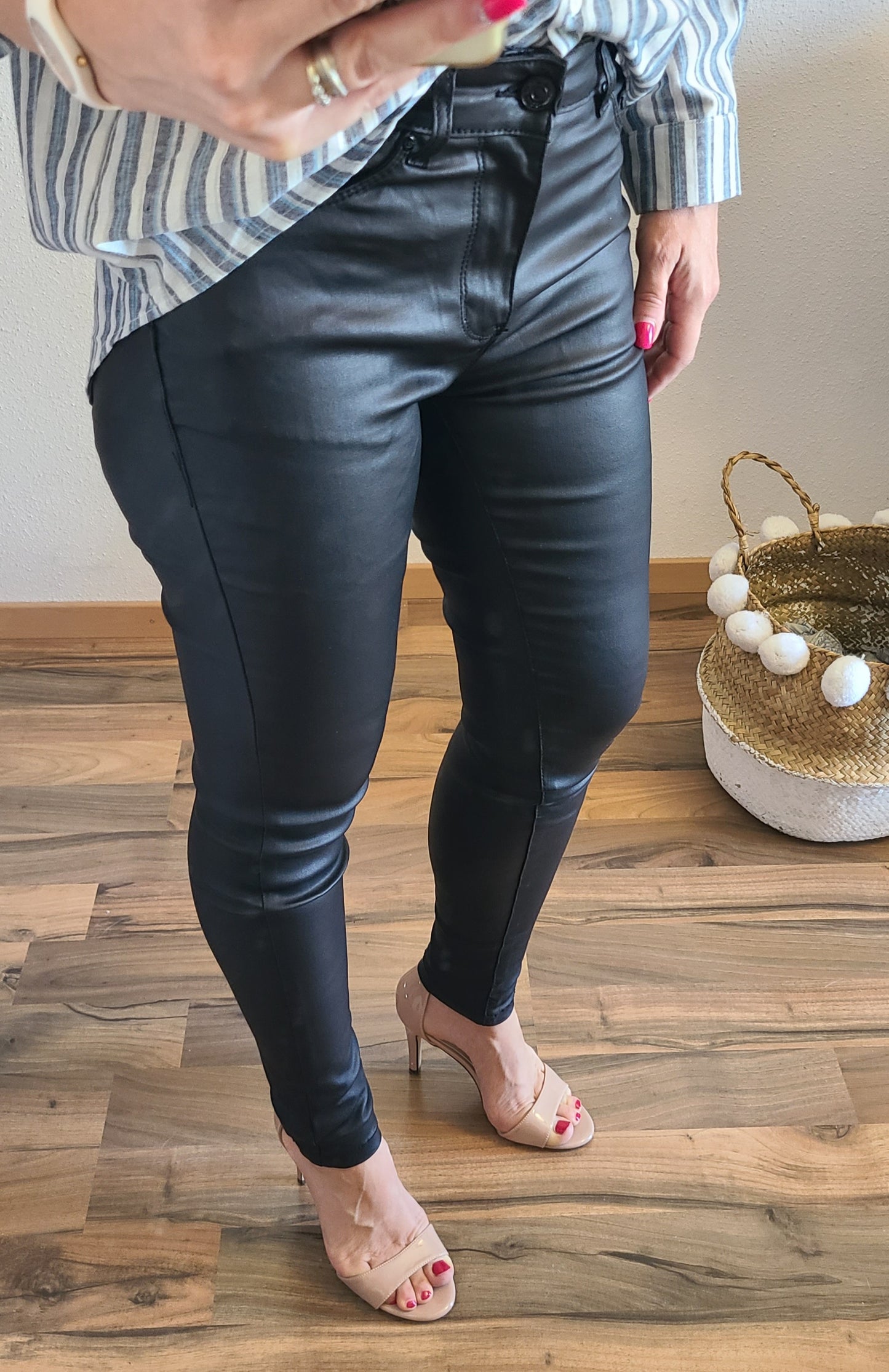 Pantalon CALIE slim enduit Push-up