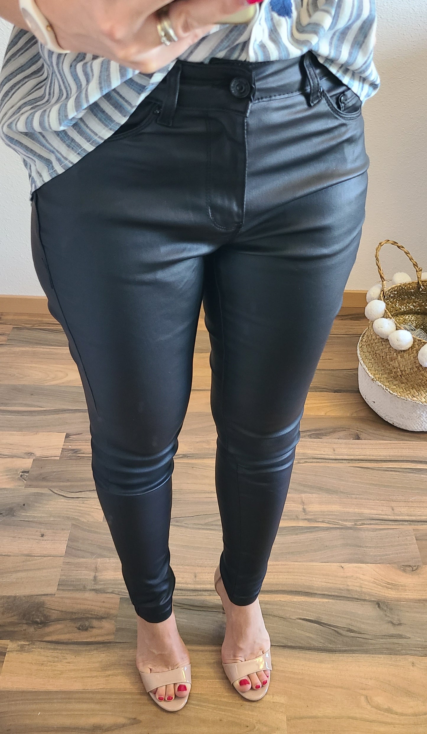 Pantalon CALIE slim enduit Push-up