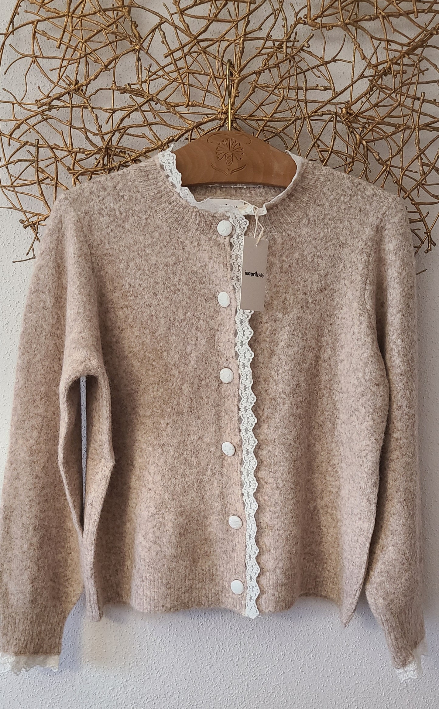 Pull SIGGY orné de dentelle