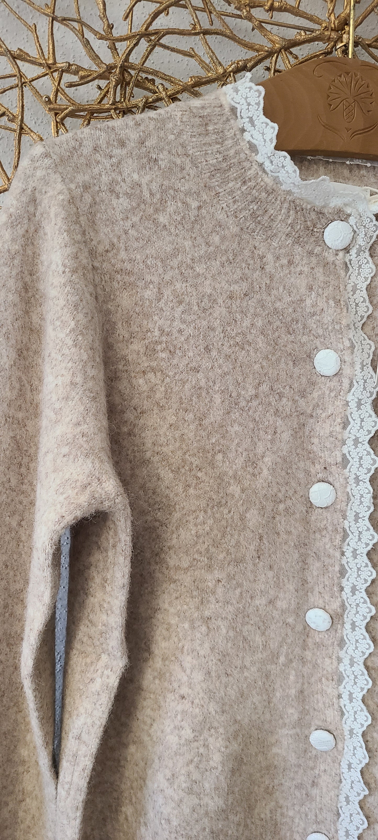 Pull SIGGY orné de dentelle