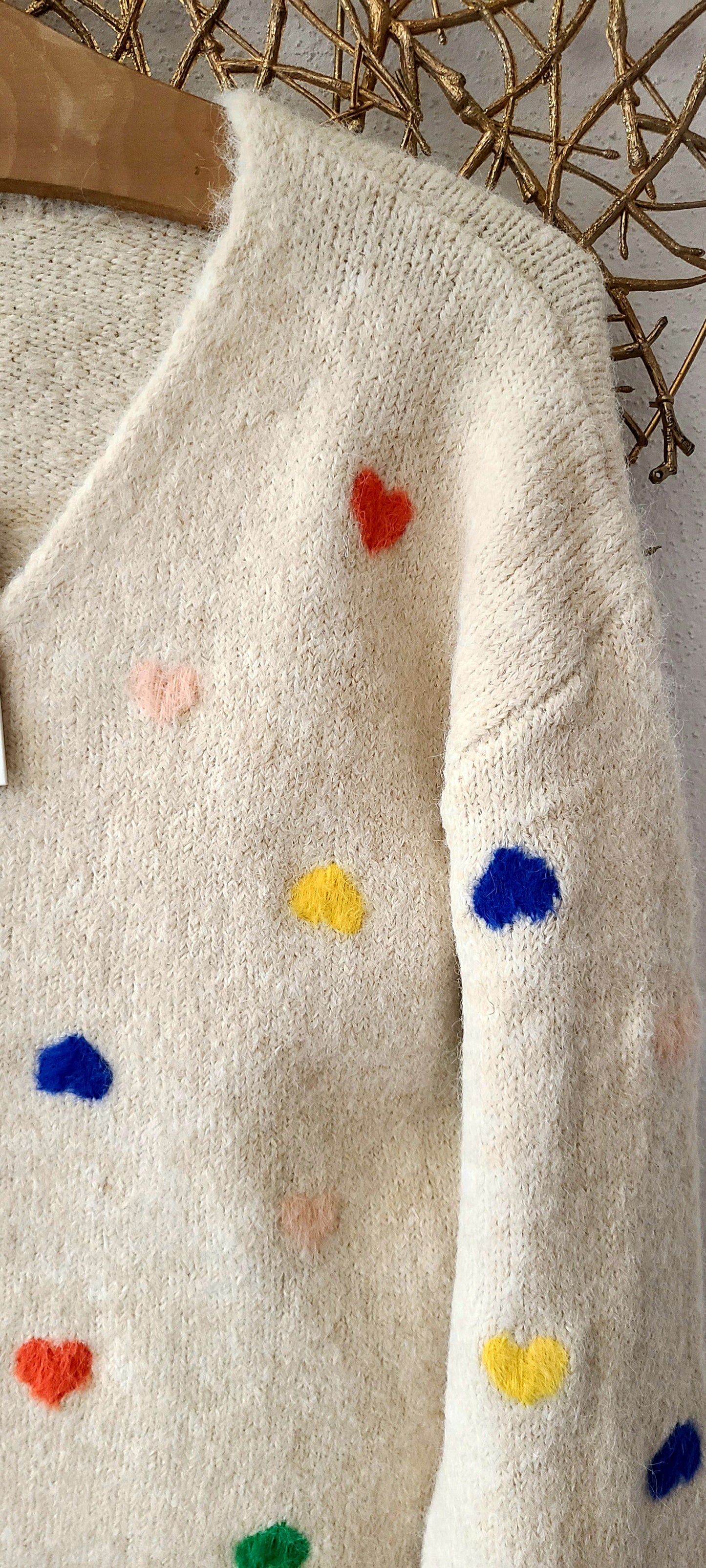 Pull COLORED à col en V avec motif cœur