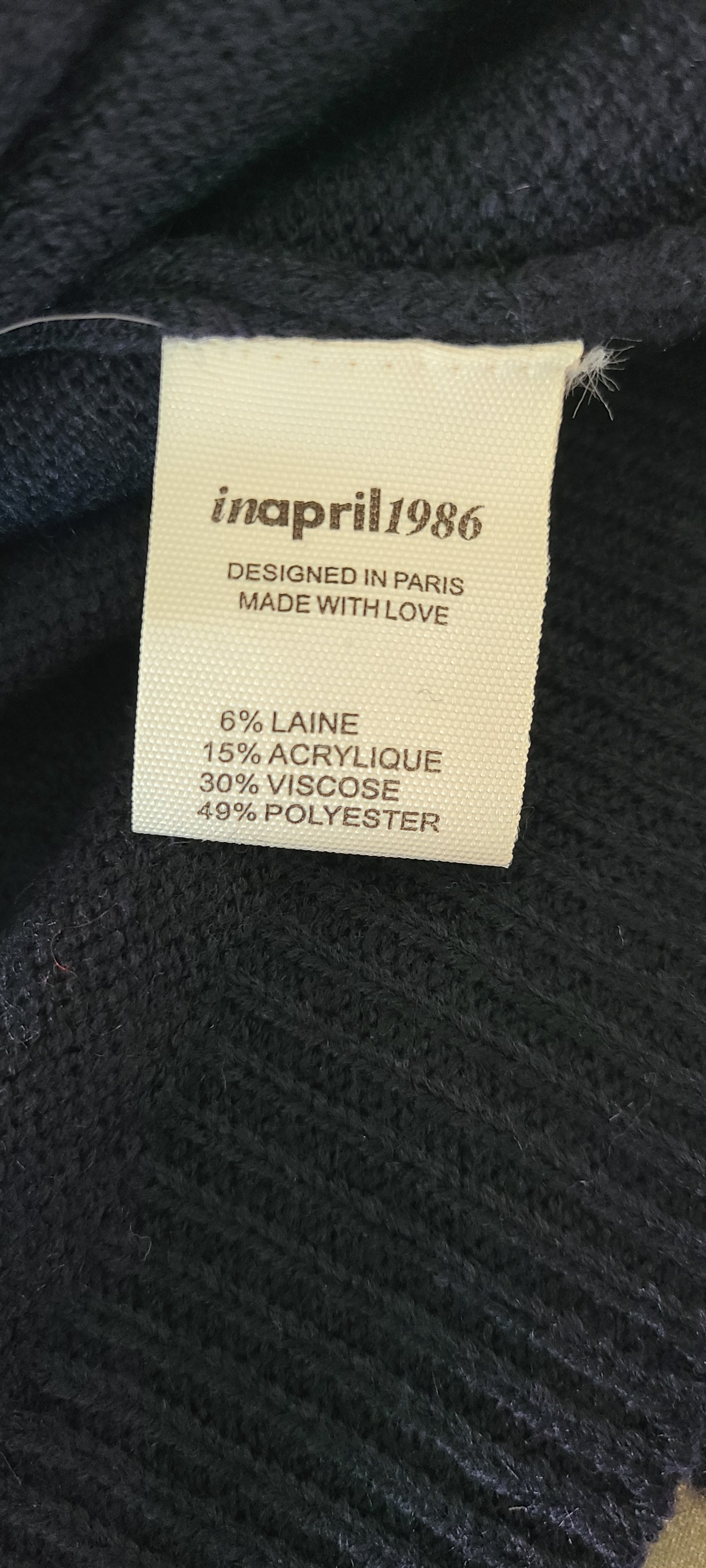 Pull CAMELIA - Détails Fleuris - Bleu Profond