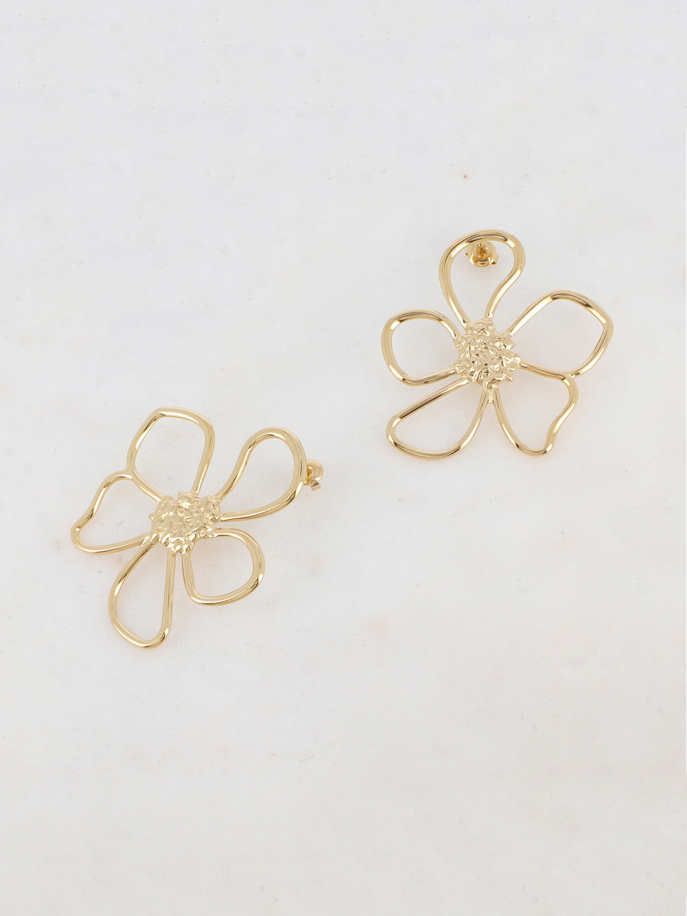 Boucles d’oreilles fleur texturée - IMIA