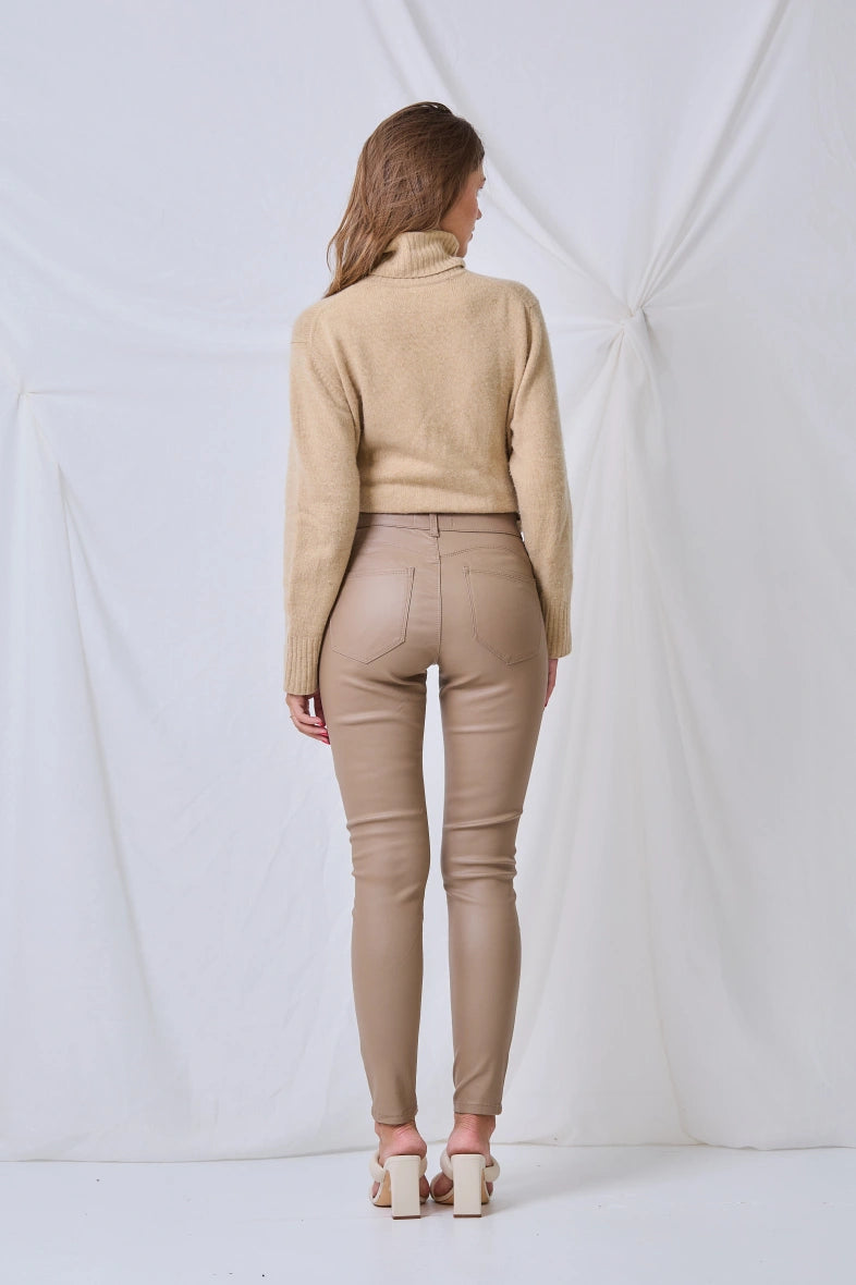 Pantalon CALIE slim enduit Push-up