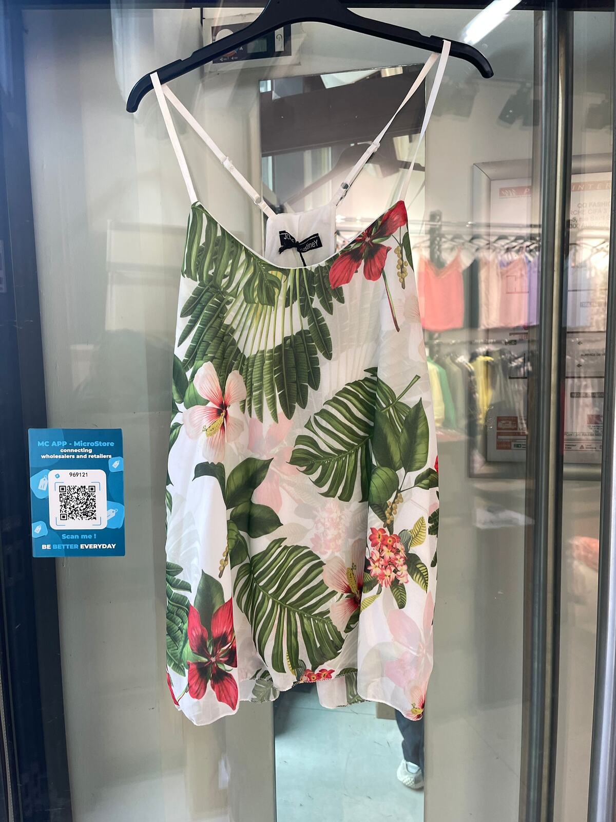Top fluide à imprimé TROPICAL – Fraîcheur & exotisme