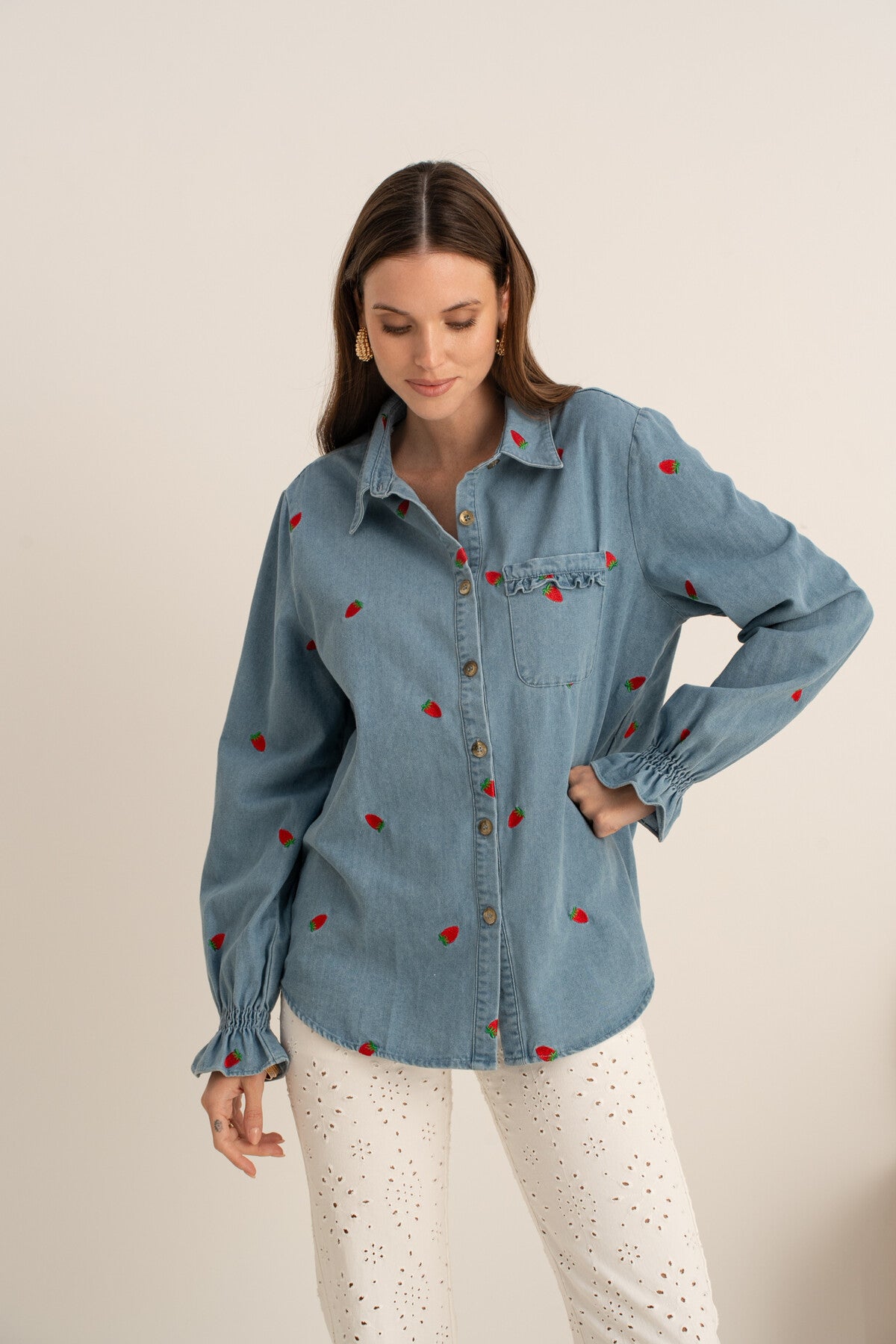 Veste-Chemise TAGADA en jeans brodé de fraises