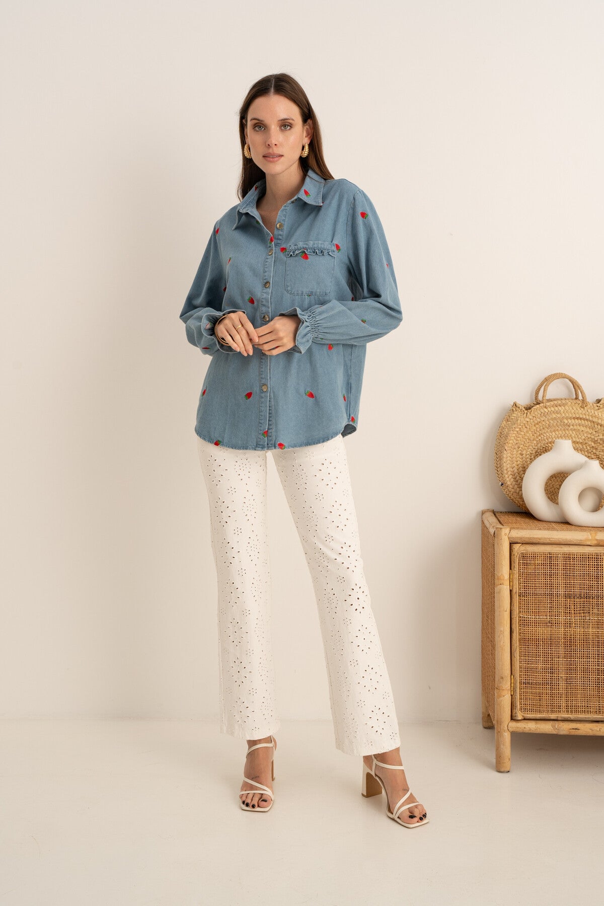 Veste-Chemise TAGADA en jeans brodé de fraises