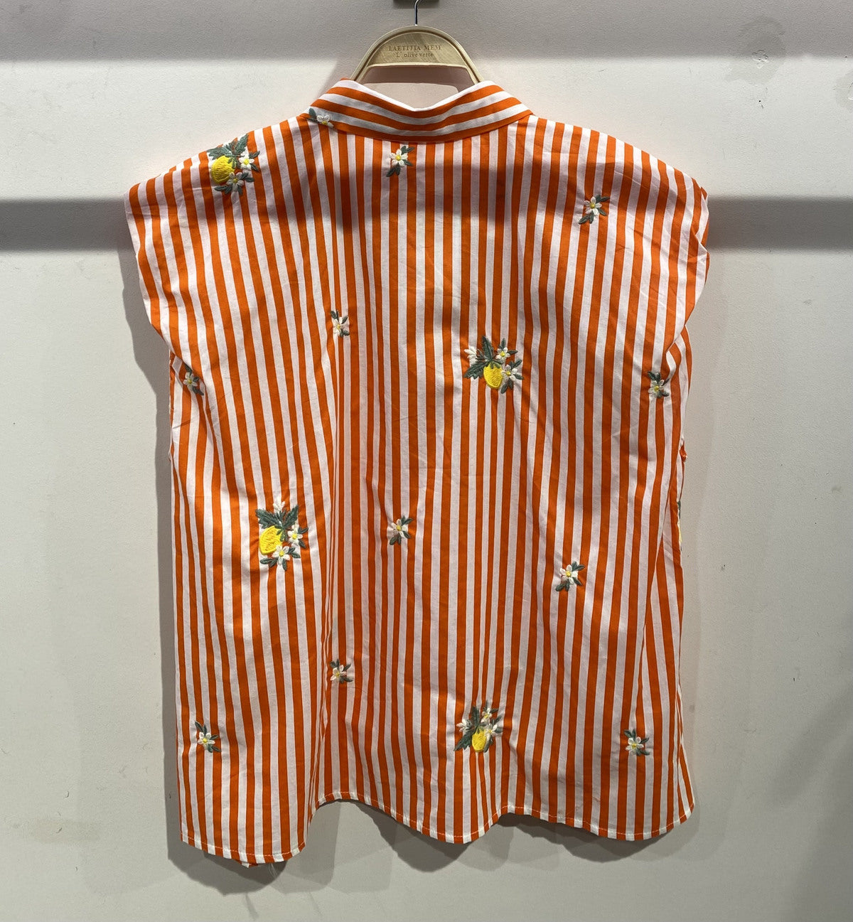 Top sans manches à rayures & broderies citrons – Fraîcheur estivale – LEMON